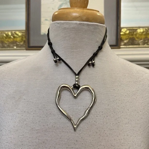 Leather and Silver Adjustable Heart Pendant Necklace - Picture 1 of 3